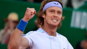 Andrey Rublev thể hiện sự quyết tâm tại Madrid Open 2025