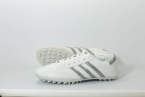 Giày ba sọc là gì