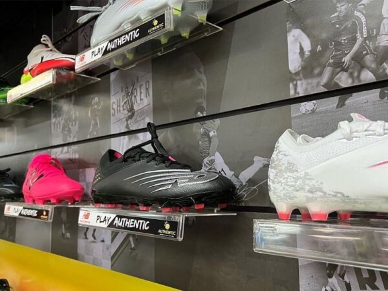 Hàng Real và hàng Authentic