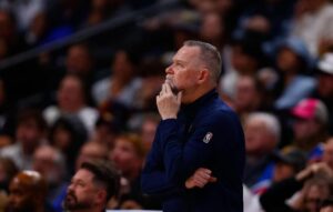 HLV Michael Malone bị sa thải vẫn gây ra rất nhiều bất ngờ