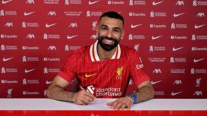 Nóng Salah chính thức gia hạn với Liverpool