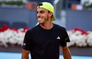 Cerundolo nở nụ cười rạng rỡ sau chiến thắng thứ ba liên tiếp trước Zverev